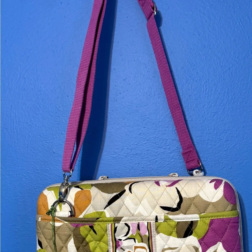 Vera Bradley Floral Quilted mini laptop hard case new
